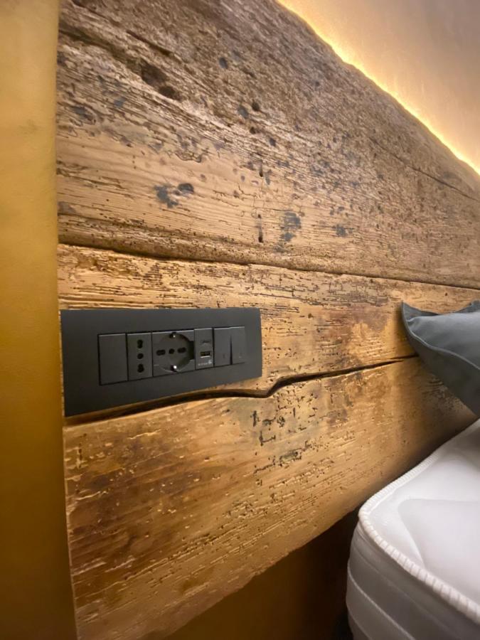 La Lupa Apartment - In The Heart Of Aosta With Car Box Exterior photo