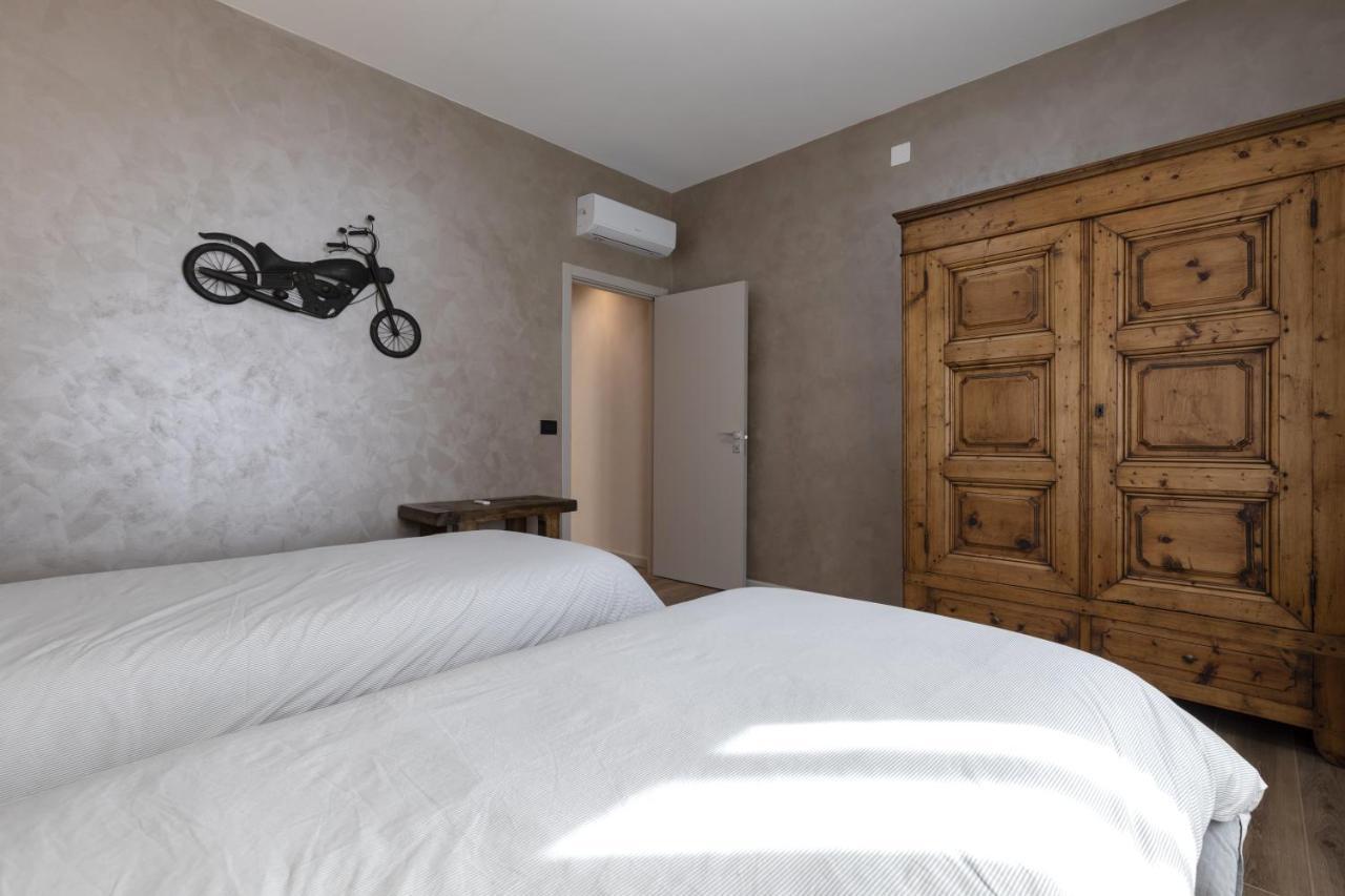 La Lupa Apartment - In The Heart Of Aosta With Car Box Exterior photo